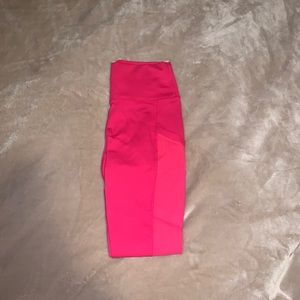 New Fabletics Pink Leggings